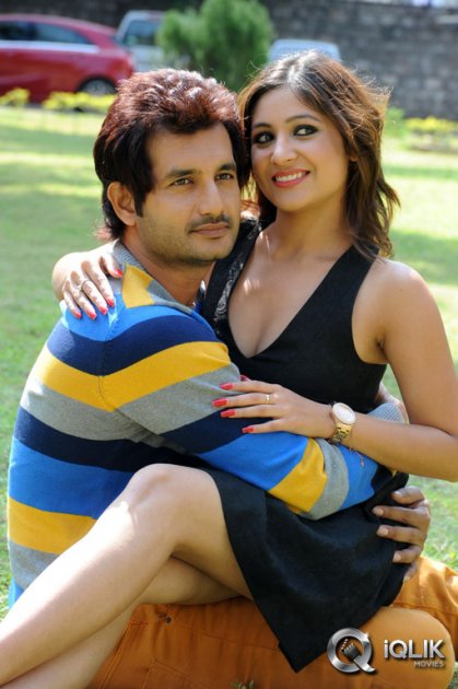 Intelligent-Idiots-Movie-Logo-Launch